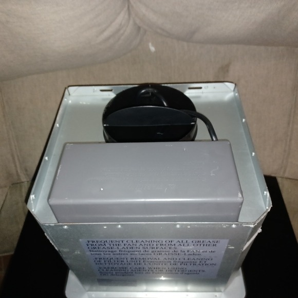 Cosmo Range Hood - Picture 9 of 11